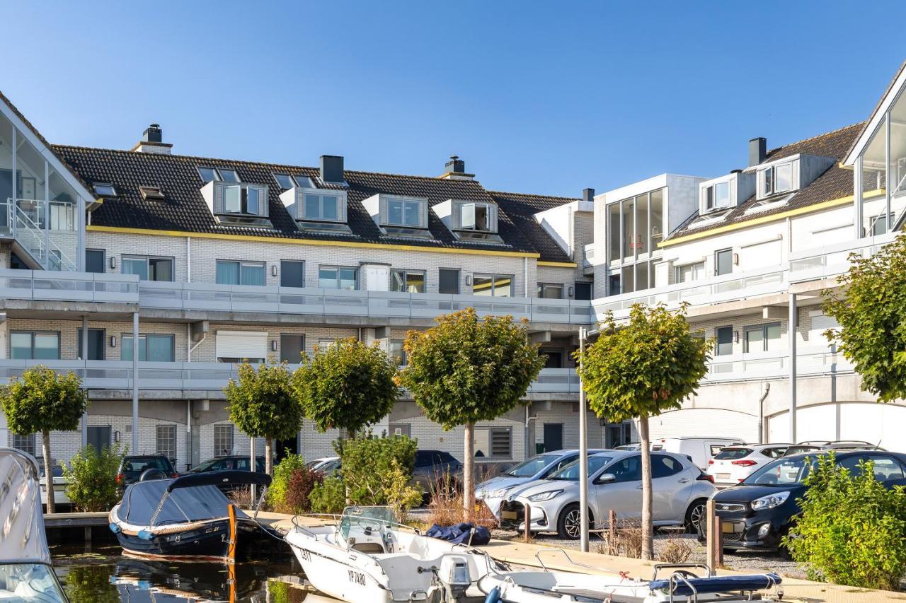 Luxury Apartment Near Utrecht & Amsterdam ブルーケレン エクステリア 写真